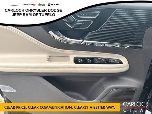 Used 2022 Lincoln Corsair AWD w/ Equipment Group 101A image 11
