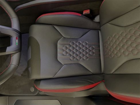 Used 2025 Lamborghini Urus SE image 20