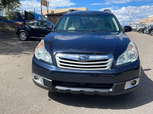 Used 2012 Subaru Outback 2.5i Premium w/ All-Weather Pkg AWD/4WD image 2