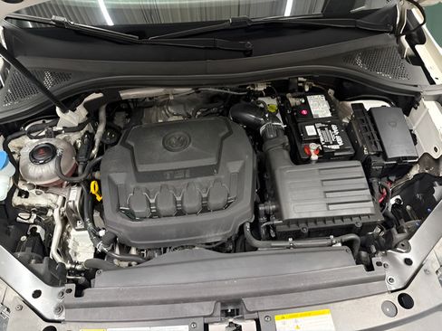 Used 2021 Volkswagen Tiguan SE R-Line AWD/4WD image 26