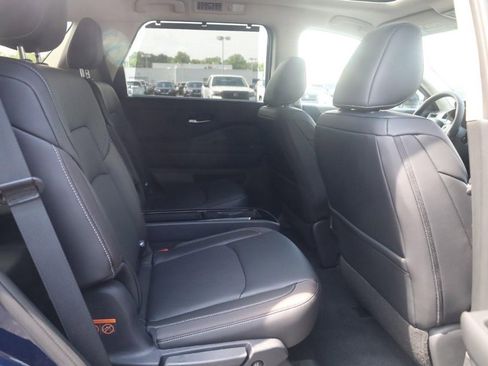 New 2026 Nissan Pathfinder SL w/ SL Premium Package AWD/4WD image 21