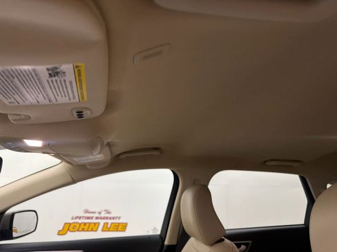 Used 2021 Ford Edge SEL w/ Convenience Package FWD image 15