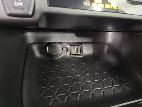 Used 2024 Toyota RAV4 XLE FWD image 25