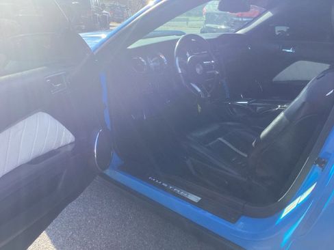 Used 2011 Ford Mustang GT Premium w/ GT Coupe Accessory Pkg 5 image 5
