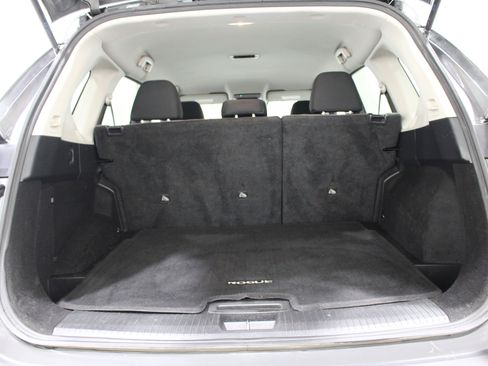 Used 2021 Nissan Rogue SV AWD/4WD image 21