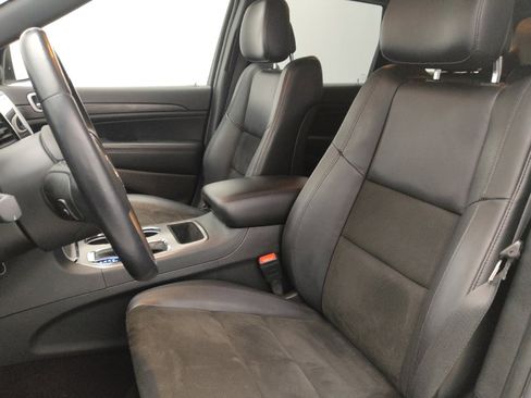 Used 2022 Jeep Grand Cherokee Laredo X image 17