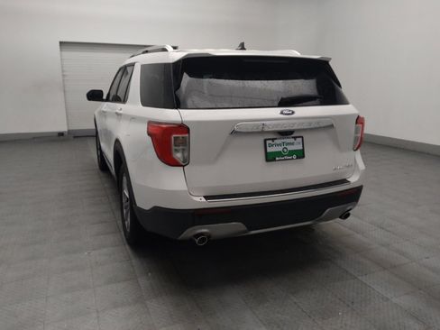 Used 2022 Ford Explorer Limited w/ Equipment Group 301A RWD image 5