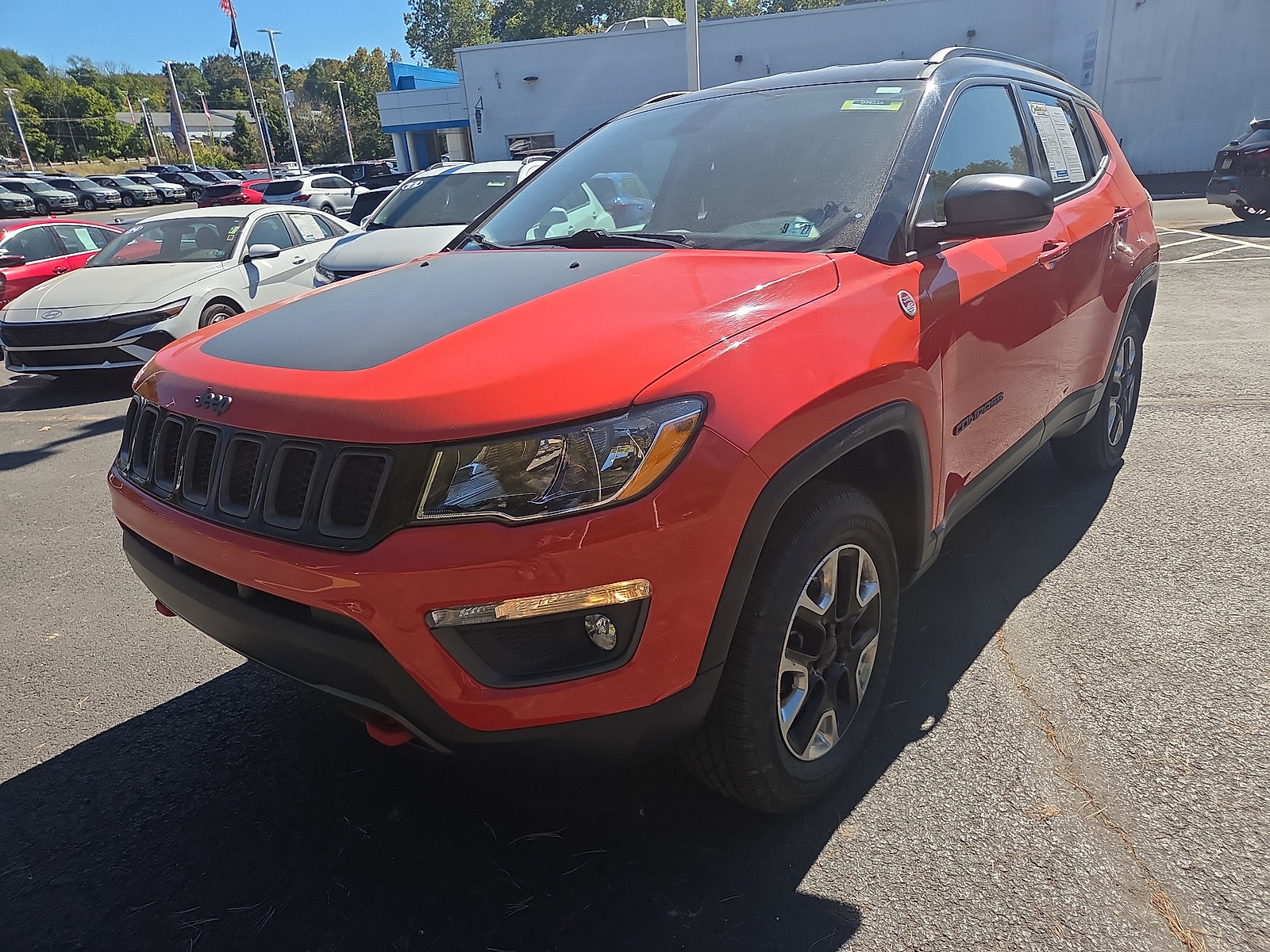 Used 2018 Jeep Compass Trailhawk w/ Leather Interior Group AWD/4WD image 7