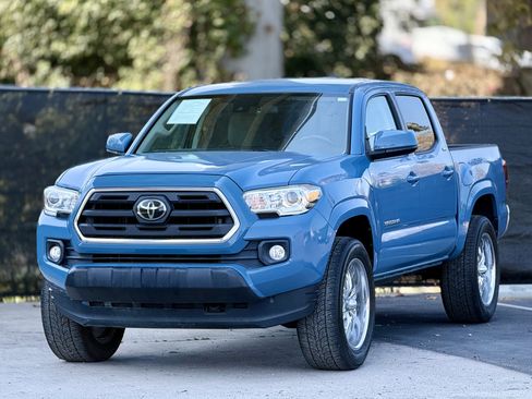 Used 2019 Toyota Tacoma SR5 RWD image 3