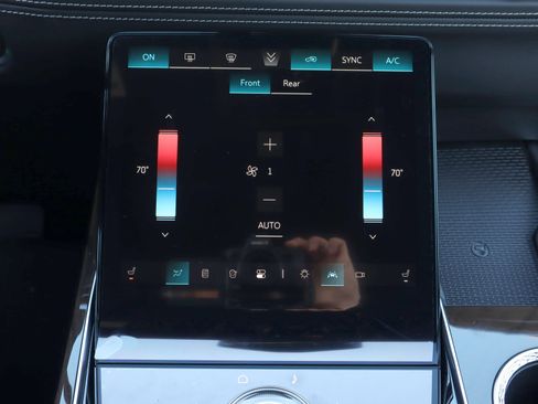 Used 2026 Cadillac Escalade Platinum Sport image 18