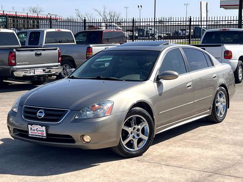 Used 2003 Nissan Altima 3.5 SE image 65