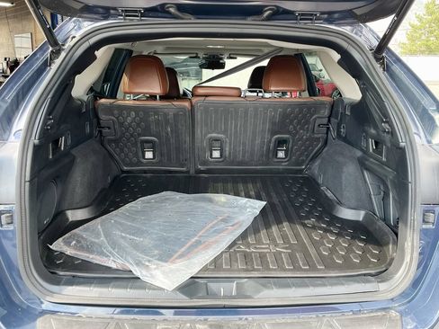 Used 2025 Subaru Outback Touring XT AWD/4WD image 28