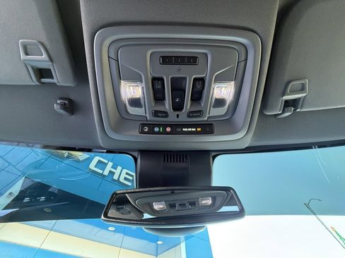 Used 2024 GMC Sierra 2500 SLT w/ SLT Premium Package image 31