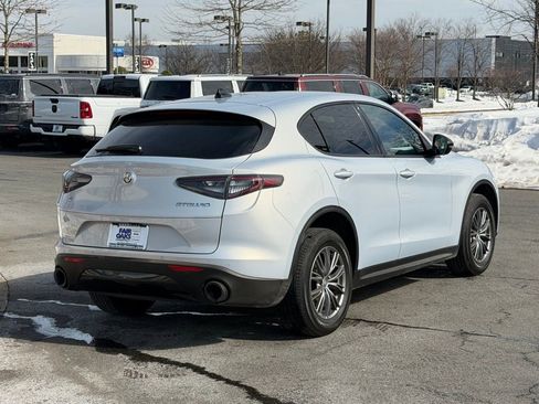 Used 2024 Alfa Romeo Stelvio Sprint image 7