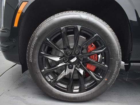 New 2026 Cadillac Escalade Sport w/ LPO, ONYX Package AWD/4WD image 8