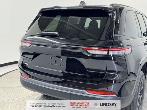New 2026 Jeep Grand Cherokee Altitude AWD/4WD image 9