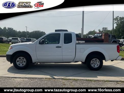 Used 2010 Nissan Frontier XE w/ XE Preferred Pkg RWD image 4