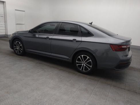 Used 2023 Volkswagen Jetta Sport image 3