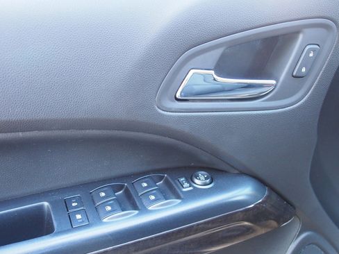 Used 2016 GMC Canyon SLE w/ SLE Convenience Package image 19