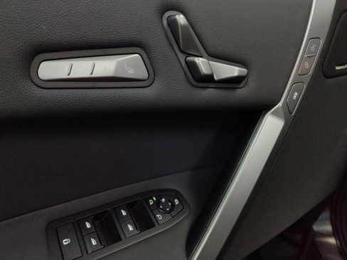 New 2026 BMW iX xDrive60 w/ M Sport Package image 10