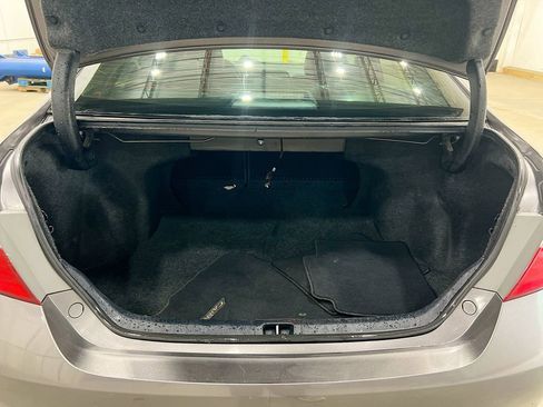 Used 2017 Toyota Camry SE image 14