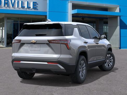 New 2026 Chevrolet Equinox LT FWD image 4