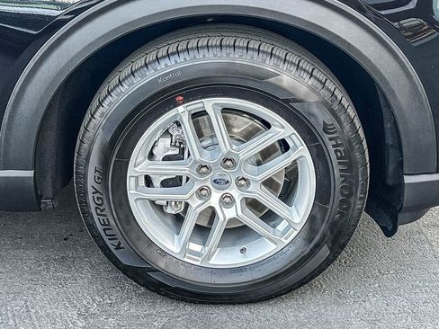 Used 2026 Ford Explorer Active RWD image 14