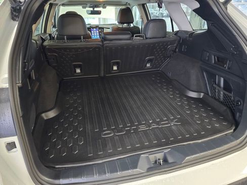 Used 2022 Subaru Outback Limited image 15