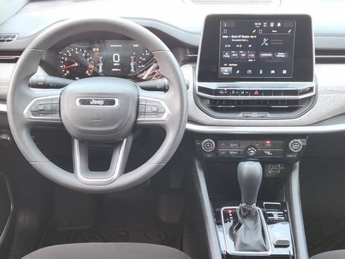 Certified 2025 Jeep Compass Sport w/ Mopar Graphics Package AWD/4WD image 25