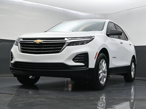 Certified 2023 Chevrolet Equinox LS w/ LS Convenience Package AWD/4WD image 38