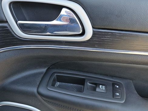 Used 2018 Jeep Grand Cherokee Summit w/ Platinum Series Group image 36