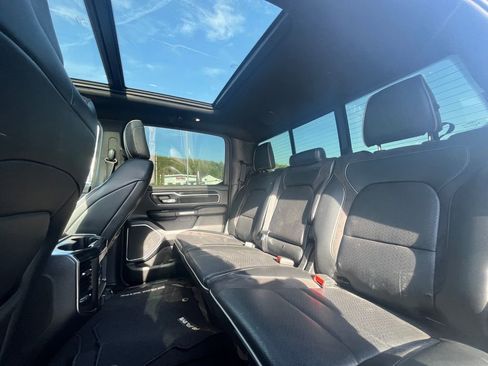 Used 2019 RAM 1500 Laramie AWD/4WD image 13