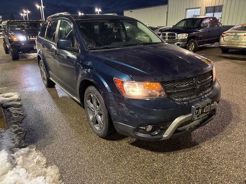 Used 2015 Dodge Journey Crossroad w/ Flexible Seating Group image 9