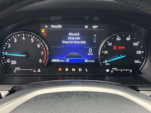 Used 2024 Ford Explorer XLT AWD/4WD image 21