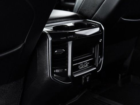 Used 2019 RAM 3500 Laramie AWD/4WD image 38