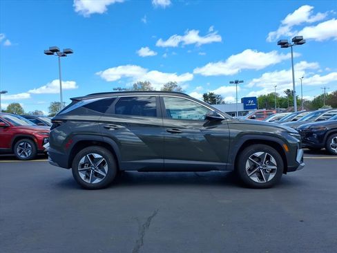 Used 2025 Hyundai Tucson SEL AWD/4WD image 4
