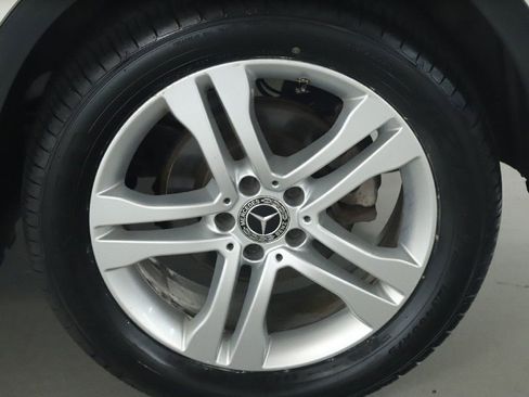 Used 2018 Mercedes-Benz GLA 250 4MATIC image 40