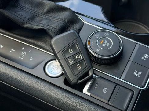 Used 2019 Volkswagen Atlas SEL Premium image 52