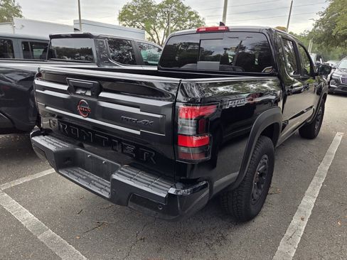 Used 2026 Nissan Frontier PRO-4X AWD/4WD image 3