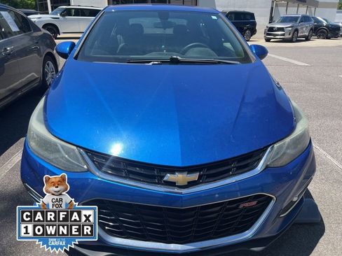 Used 2018 Chevrolet Cruze LT w/ RS Package FWD image 1