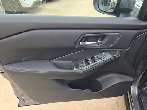 New 2026 Nissan Rogue SV FWD image 11