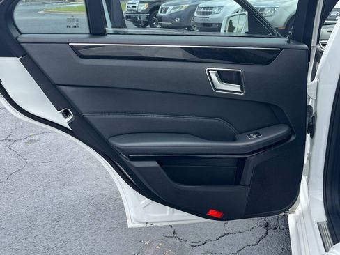 Used 2014 Mercedes-Benz E 350 Sedan image 30