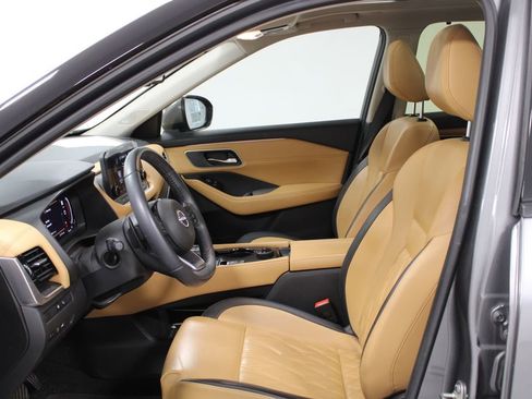 Used 2023 Nissan Rogue Platinum w/ Platinum Premium Package image 17