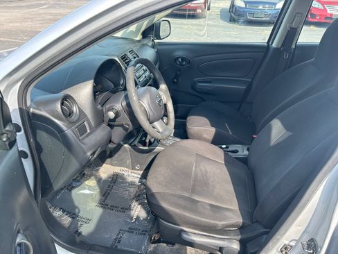 Used 2012 Nissan Versa S w/ Cruise Control Pkg FWD image 9