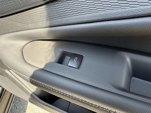 New 2026 Chevrolet Blazer EV LT image 27