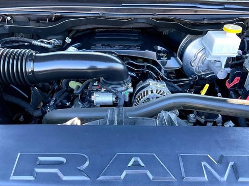 Used 2019 RAM 1500 Laramie image 13
