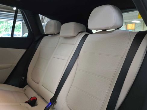 Used 2026 Mercedes-Benz GLC 300 4MATIC image 17