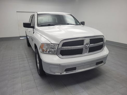 Used 2019 RAM 1500 Classic SLT RWD image 14
