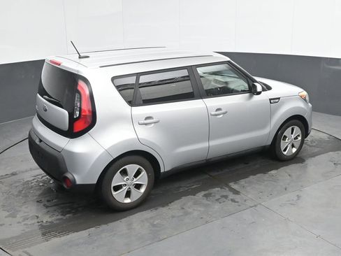 Used 2016 Kia Soul FWD image 17