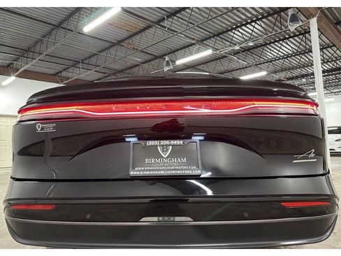 Used 2025 Lucid Air Grand Touring image 14